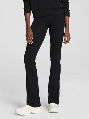 Spanx SPANXshape Booty Boost Flare Pant Black Size S/P